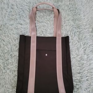 BMW Tote